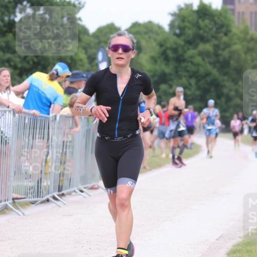 22.06.2025 - Viking Triathlon H.Heesch http://msf.ph/oto/8113051 22.06.2025 14:50:07 Laufen 343 meine-sportfotos.de