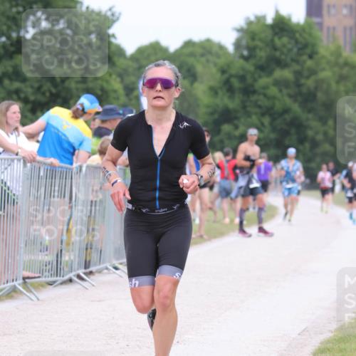 22.06.2025 - Viking Triathlon H.Heesch http://msf.ph/oto/8113057 22.06.2025 14:50:07 Laufen 343 meine-sportfotos.de