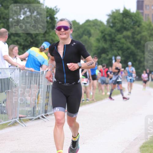 22.06.2025 - Viking Triathlon H.Heesch http://msf.ph/oto/8113070 22.06.2025 14:50:08 Laufen 343 meine-sportfotos.de