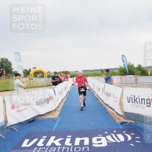 22.06.2025 - Viking Triathlon MichiJ http://msf.ph/oto/8113073 22.06.2025 16:43:14 Ziel 39 meine-sportfotos.de