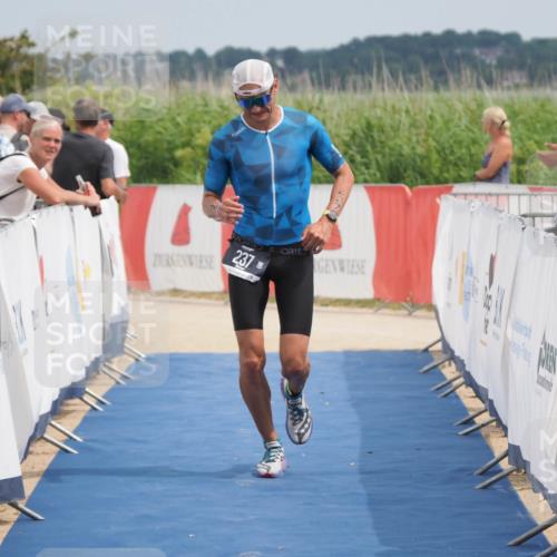 22.06.2025 - Viking Triathlon MichiJ http://msf.ph/oto/8113104 22.06.2025 14:54:16 Ziel 237 meine-sportfotos.de