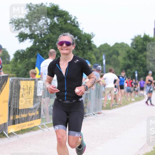 22.06.2025 - Viking Triathlon H.Heesch http://msf.ph/oto/8113118 22.06.2025 14:50:08 Laufen 343 meine-sportfotos.de