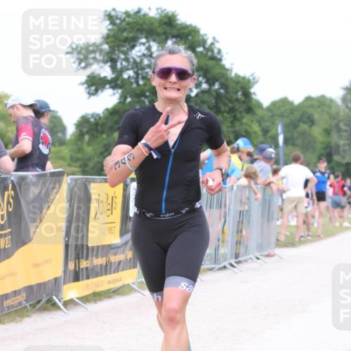 22.06.2025 - Viking Triathlon H.Heesch http://msf.ph/oto/8113130 22.06.2025 14:50:09 Laufen 343 meine-sportfotos.de