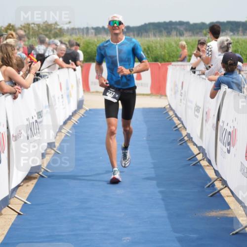 22.06.2025 - Viking Triathlon MichiJ http://msf.ph/oto/8113265 22.06.2025 14:54:17 Ziel 237 meine-sportfotos.de