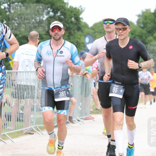 22.06.2025 - Viking Triathlon H.Heesch http://msf.ph/oto/8113275 22.06.2025 14:50:27 Laufen 70, 85, 334, 361, 509 meine-sportfotos.de