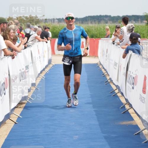 22.06.2025 - Viking Triathlon MichiJ http://msf.ph/oto/8113293 22.06.2025 14:54:17 Ziel 237 meine-sportfotos.de