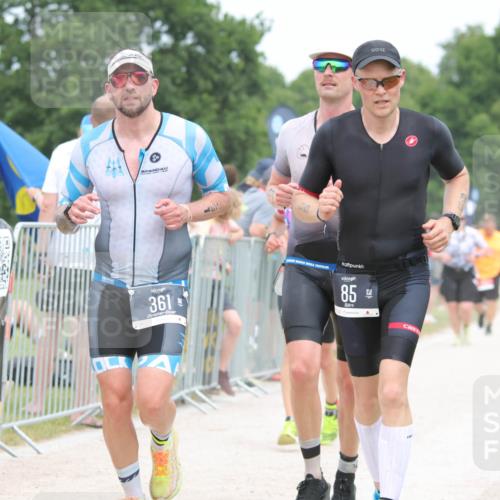 22.06.2025 - Viking Triathlon H.Heesch http://msf.ph/oto/8113295 22.06.2025 14:50:27 Laufen 70, 85, 334, 361, 509 meine-sportfotos.de