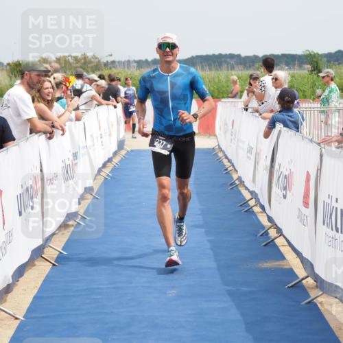 22.06.2025 - Viking Triathlon MichiJ http://msf.ph/oto/8113360 22.06.2025 14:54:18 Ziel 135, 237 meine-sportfotos.de