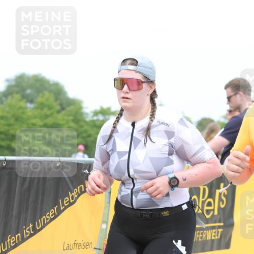 22.06.2025 - Viking Triathlon H.Heesch http://msf.ph/oto/8113384 22.06.2025 14:50:43 Laufen 51, 236, 633 meine-sportfotos.de