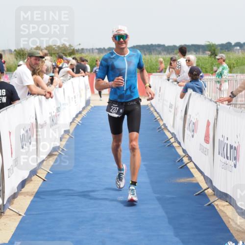 22.06.2025 - Viking Triathlon MichiJ http://msf.ph/oto/8113402 22.06.2025 14:54:18 Ziel 135, 237 meine-sportfotos.de