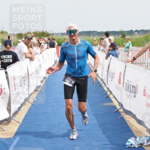 22.06.2025 - Viking Triathlon MichiJ http://msf.ph/oto/8113478 22.06.2025 14:54:19 Ziel 135, 237 meine-sportfotos.de