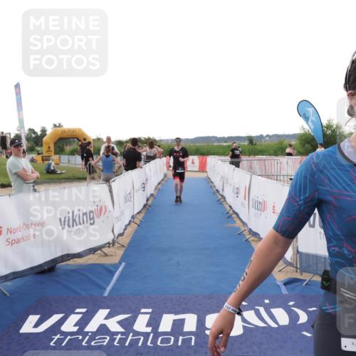 22.06.2025 - Viking Triathlon MichiJ http://msf.ph/oto/8113486 22.06.2025 16:25:43 Ziel 133, 166 meine-sportfotos.de