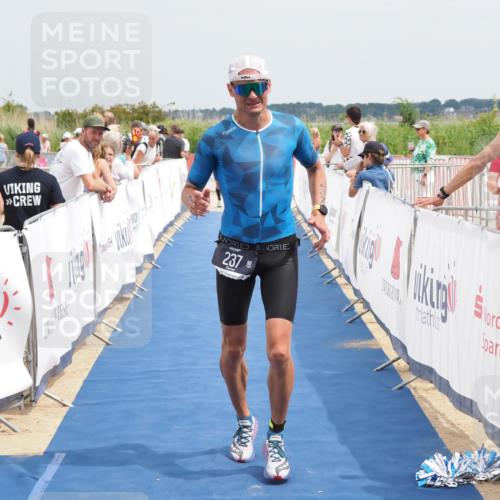 22.06.2025 - Viking Triathlon MichiJ http://msf.ph/oto/8113491 22.06.2025 14:54:19 Ziel 135, 237 meine-sportfotos.de