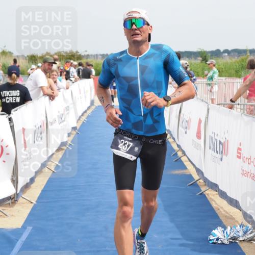 22.06.2025 - Viking Triathlon MichiJ http://msf.ph/oto/8113540 22.06.2025 14:54:19 Ziel 135, 237 meine-sportfotos.de