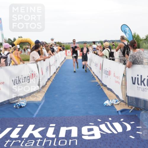 22.06.2025 - Viking Triathlon MichiJ http://msf.ph/oto/8113574 22.06.2025 15:04:24 Ziel 255, 550 meine-sportfotos.de