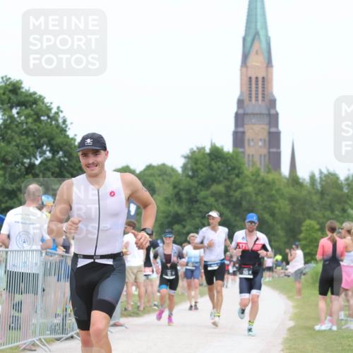 22.06.2025 - Viking Triathlon H.Heesch http://msf.ph/oto/8113598 22.06.2025 14:50:57 Laufen 12, 150, 276, 407, 555 meine-sportfotos.de