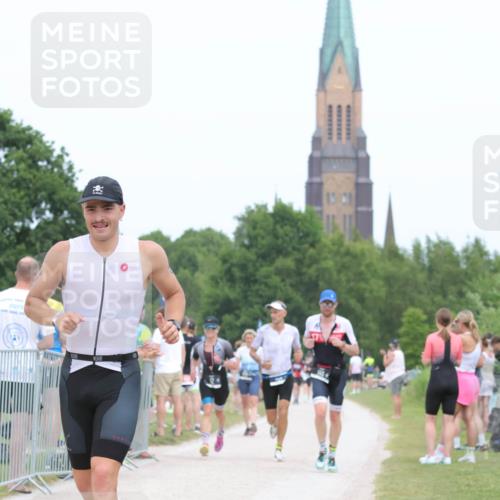 22.06.2025 - Viking Triathlon H.Heesch http://msf.ph/oto/8113602 22.06.2025 14:50:57 Laufen 12, 150, 276, 407, 555 meine-sportfotos.de