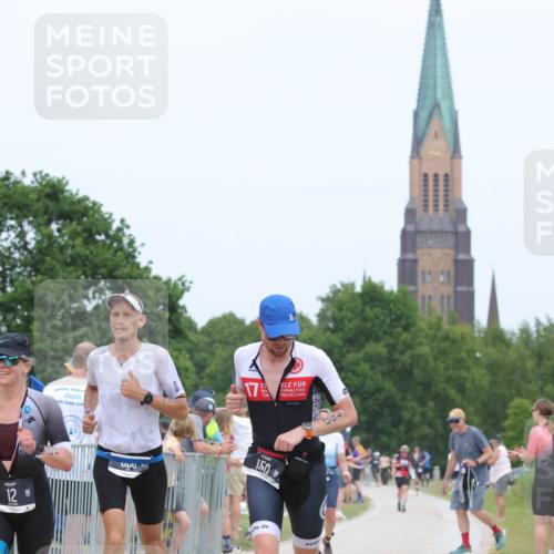 22.06.2025 - Viking Triathlon H.Heesch http://msf.ph/oto/8113613 22.06.2025 14:51:01 Laufen 12, 150, 407, 555 meine-sportfotos.de
