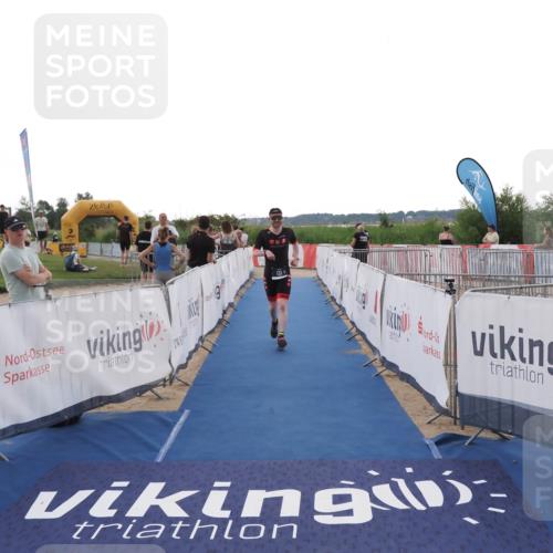 22.06.2025 - Viking Triathlon MichiJ http://msf.ph/oto/8113629 22.06.2025 16:25:44 Ziel 133, 166 meine-sportfotos.de
