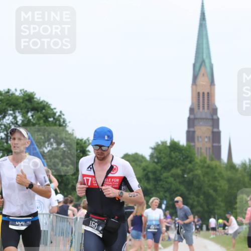 22.06.2025 - Viking Triathlon H.Heesch http://msf.ph/oto/8113657 22.06.2025 14:51:02 Laufen 12, 150, 407, 555 meine-sportfotos.de