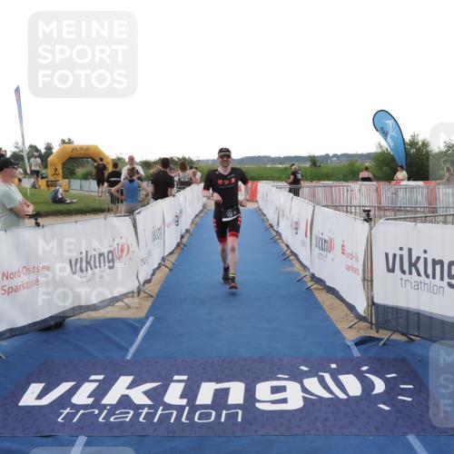 22.06.2025 - Viking Triathlon MichiJ http://msf.ph/oto/8113688 22.06.2025 16:25:45 Ziel 133, 166 meine-sportfotos.de