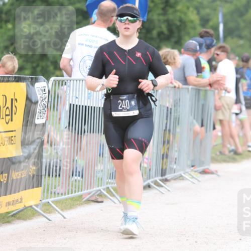 22.06.2025 - Viking Triathlon H.Heesch http://msf.ph/oto/8113897 22.06.2025 14:51:27 Laufen 240, 367, 640 meine-sportfotos.de