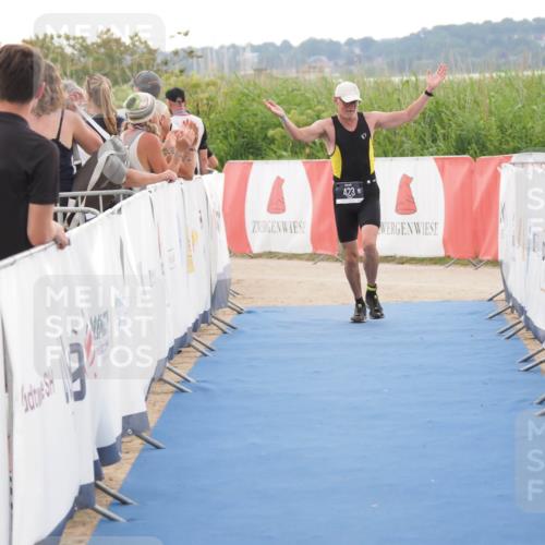 22.06.2025 - Viking Triathlon MichiJ http://msf.ph/oto/8113943 22.06.2025 16:26:08 Ziel 423 meine-sportfotos.de
