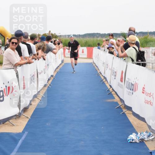 22.06.2025 - Viking Triathlon MichiJ http://msf.ph/oto/8113997 22.06.2025 15:04:51 Ziel 187, 215 meine-sportfotos.de