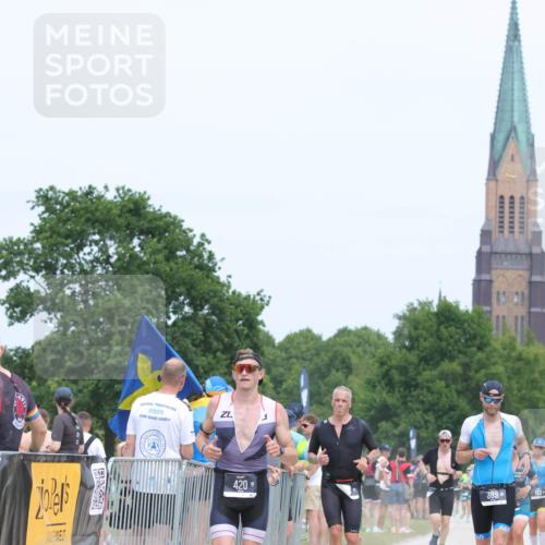 22.06.2025 - Viking Triathlon H.Heesch http://msf.ph/oto/8114003 22.06.2025 14:52:01 Laufen 288, 324, 389, 420 meine-sportfotos.de