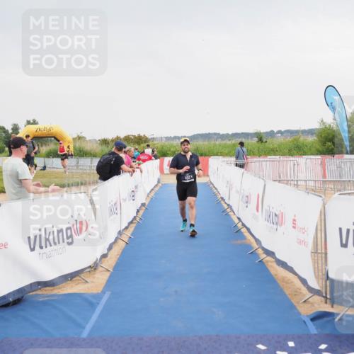 22.06.2025 - Viking Triathlon MichiJ http://msf.ph/oto/8114022 22.06.2025 16:44:57 Ziel 402 meine-sportfotos.de