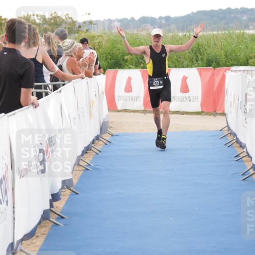 22.06.2025 - Viking Triathlon MichiJ http://msf.ph/oto/8114049 22.06.2025 16:26:08 Ziel 423 meine-sportfotos.de