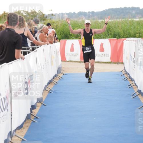 22.06.2025 - Viking Triathlon MichiJ http://msf.ph/oto/8114062 22.06.2025 16:26:09 Ziel 423 meine-sportfotos.de