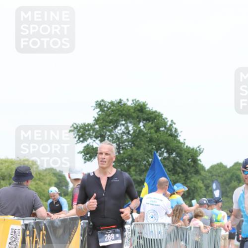 22.06.2025 - Viking Triathlon H.Heesch http://msf.ph/oto/8114075 22.06.2025 14:52:04 Laufen 288, 297, 324, 389, 420 meine-sportfotos.de