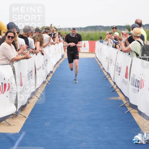 22.06.2025 - Viking Triathlon MichiJ http://msf.ph/oto/8114099 22.06.2025 15:04:52 Ziel 187, 215 meine-sportfotos.de