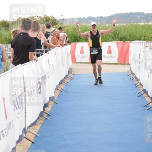 22.06.2025 - Viking Triathlon MichiJ http://msf.ph/oto/8114100 22.06.2025 16:26:09 Ziel 423 meine-sportfotos.de