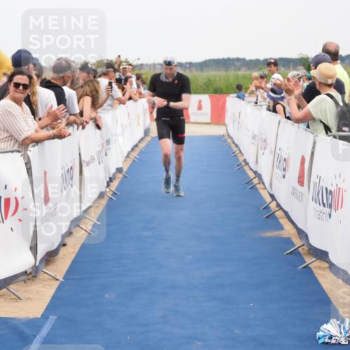 22.06.2025 - Viking Triathlon MichiJ http://msf.ph/oto/8114107 22.06.2025 15:04:52 Ziel 187, 215 meine-sportfotos.de