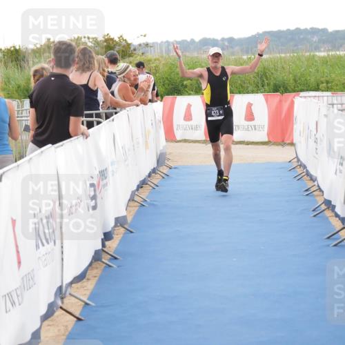 22.06.2025 - Viking Triathlon MichiJ http://msf.ph/oto/8114109 22.06.2025 16:26:09 Ziel 423 meine-sportfotos.de