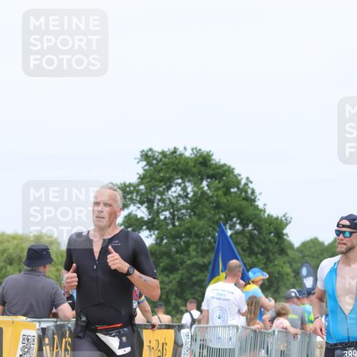 22.06.2025 - Viking Triathlon H.Heesch http://msf.ph/oto/8114114 22.06.2025 14:52:05 Laufen 288, 297, 324, 389, 420, 553 meine-sportfotos.de