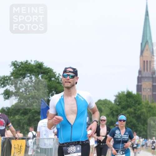 22.06.2025 - Viking Triathlon H.Heesch http://msf.ph/oto/8114122 22.06.2025 14:52:06 Laufen 288, 297, 324, 389, 420, 553 meine-sportfotos.de