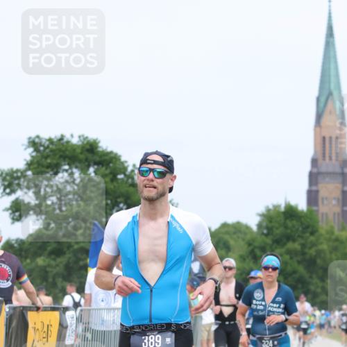 22.06.2025 - Viking Triathlon H.Heesch http://msf.ph/oto/8114130 22.06.2025 14:52:06 Laufen 288, 297, 324, 389, 420, 553 meine-sportfotos.de