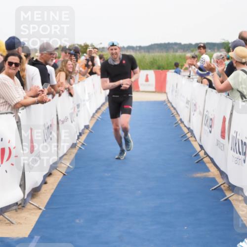 22.06.2025 - Viking Triathlon MichiJ http://msf.ph/oto/8114133 22.06.2025 15:04:52 Ziel 187, 215 meine-sportfotos.de