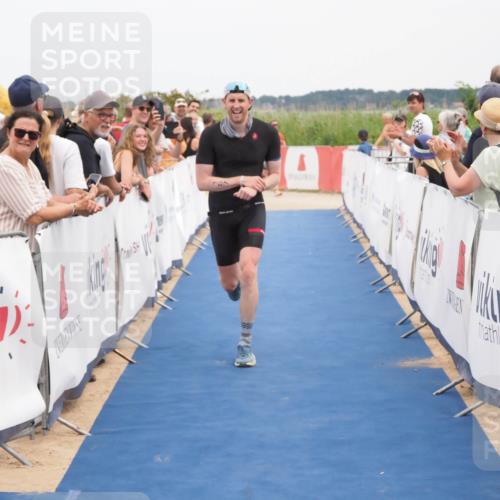 22.06.2025 - Viking Triathlon MichiJ http://msf.ph/oto/8114158 22.06.2025 15:04:53 Ziel 187 meine-sportfotos.de