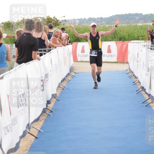 22.06.2025 - Viking Triathlon MichiJ http://msf.ph/oto/8114176 22.06.2025 16:26:10 Ziel 423 meine-sportfotos.de