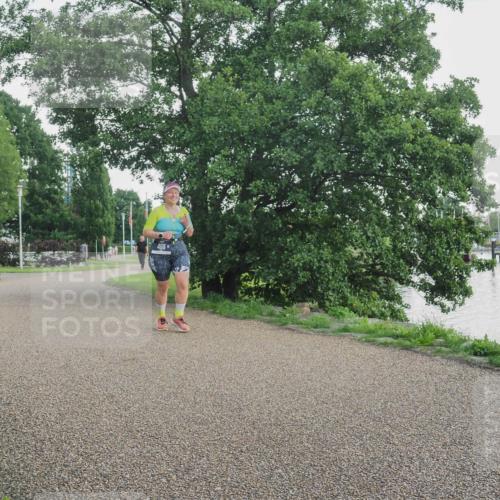 22.06.2025 - Viking Triathlon KatJ http://msf.ph/oto/8114177 22.06.2025 16:30:26 Laufen 468 meine-sportfotos.de