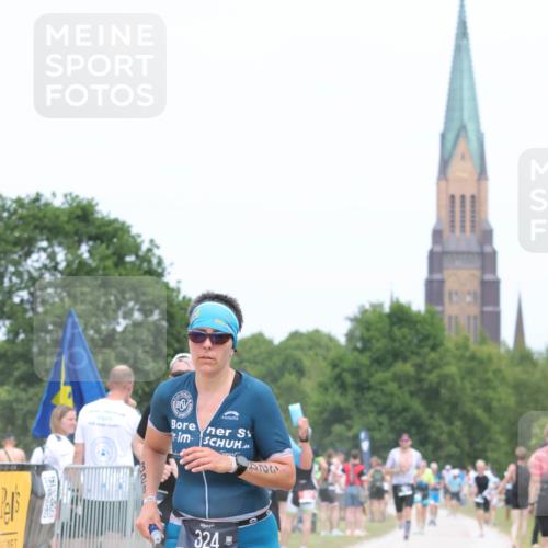 22.06.2025 - Viking Triathlon H.Heesch http://msf.ph/oto/8114182 22.06.2025 14:52:08 Laufen 288, 297, 324, 389, 553 meine-sportfotos.de