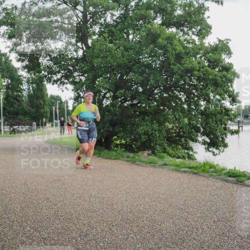22.06.2025 - Viking Triathlon KatJ http://msf.ph/oto/8114191 22.06.2025 16:30:27 Laufen 468 meine-sportfotos.de