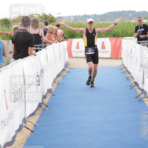 22.06.2025 - Viking Triathlon MichiJ http://msf.ph/oto/8114225 22.06.2025 16:26:10 Ziel 423 meine-sportfotos.de