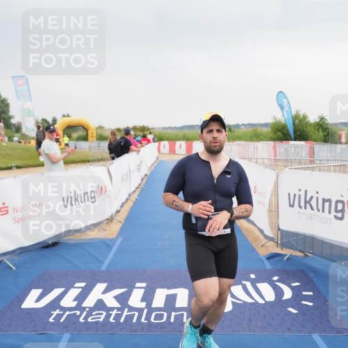 22.06.2025 - Viking Triathlon MichiJ http://msf.ph/oto/8114280 22.06.2025 16:45:01 Ziel 402 meine-sportfotos.de