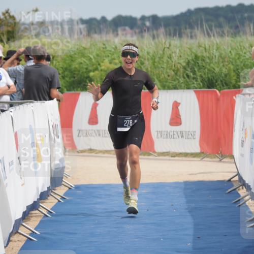 22.06.2025 - Viking Triathlon MichiJ http://msf.ph/oto/8114283 22.06.2025 14:55:06 Ziel 278 meine-sportfotos.de