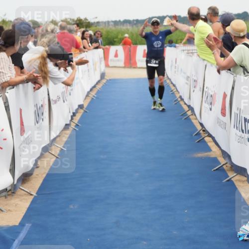22.06.2025 - Viking Triathlon MichiJ http://msf.ph/oto/8114286 22.06.2025 15:05:11 Ziel 214 meine-sportfotos.de